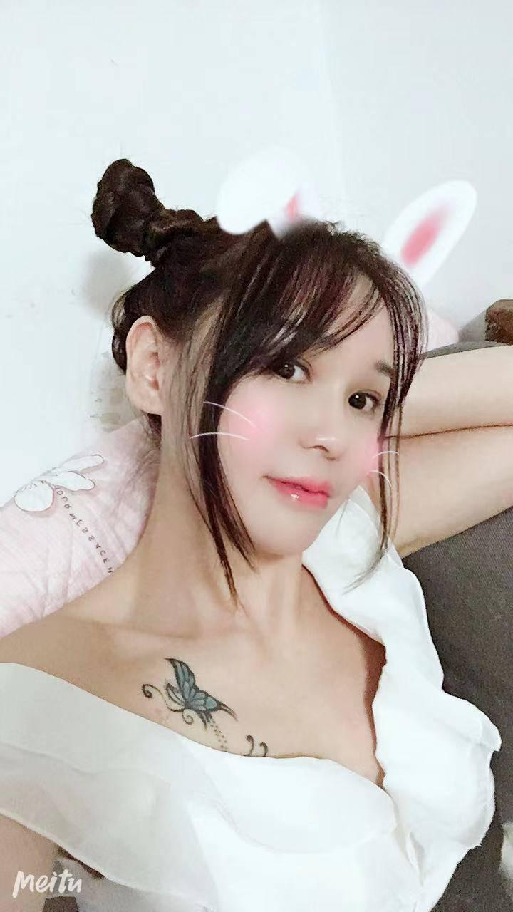 95年小妹妹陆露